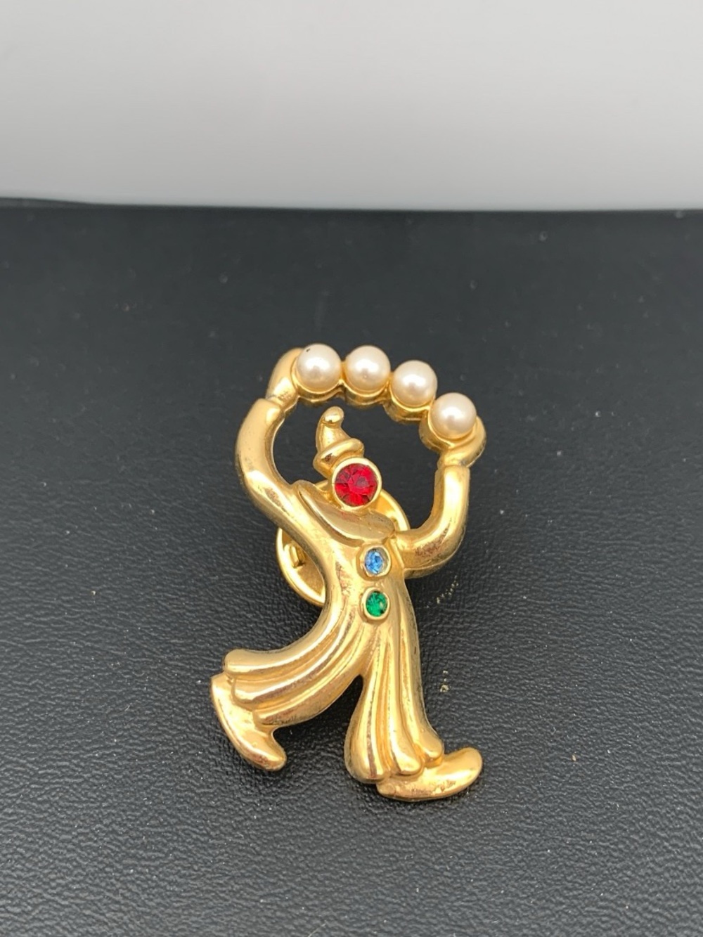 Vintage JJ Gold-tone Pearl and Multistone juggling clown lapel pin / brooch
